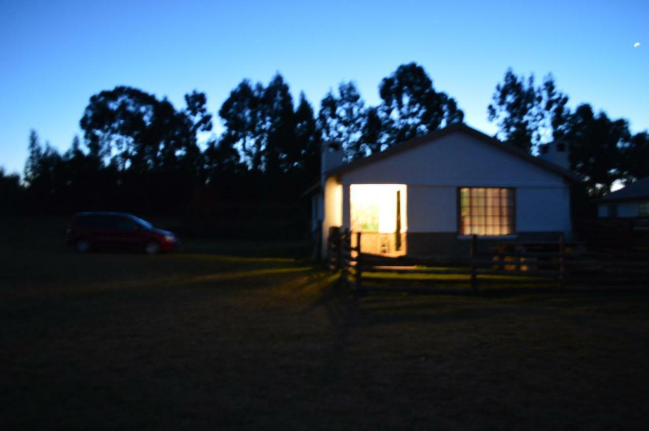Dullstroom On The Dam Exterior photo