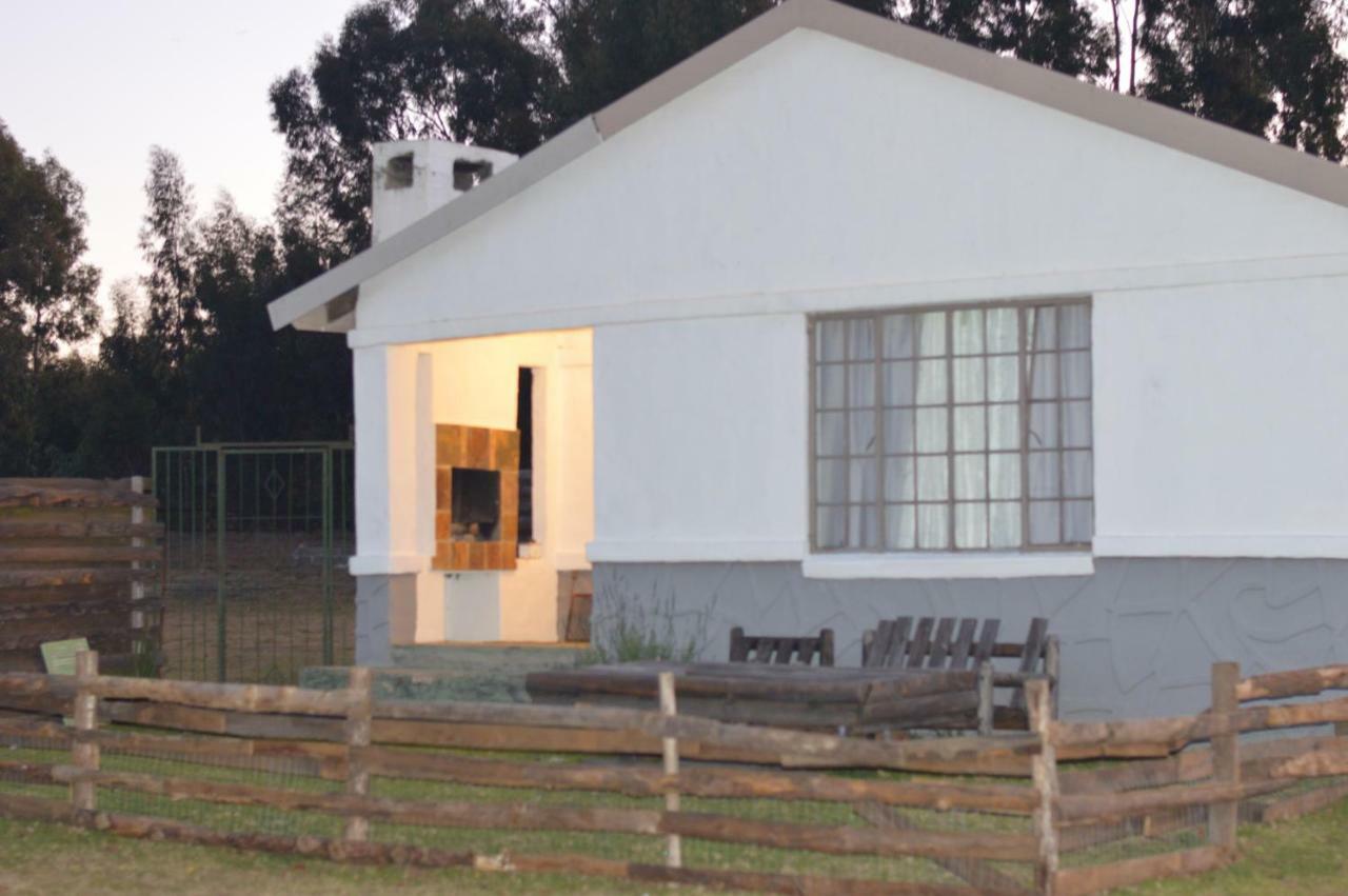 Dullstroom On The Dam Exterior photo