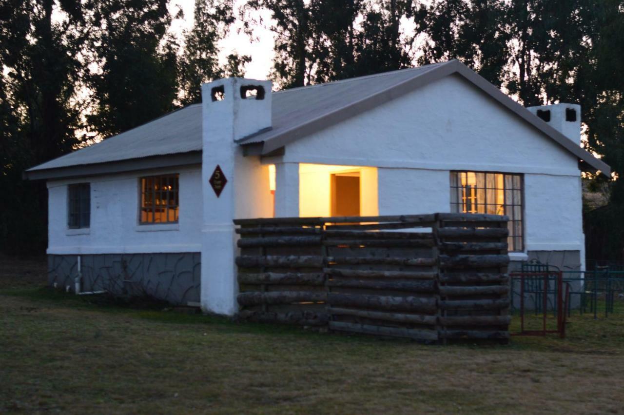 Dullstroom On The Dam Exterior photo